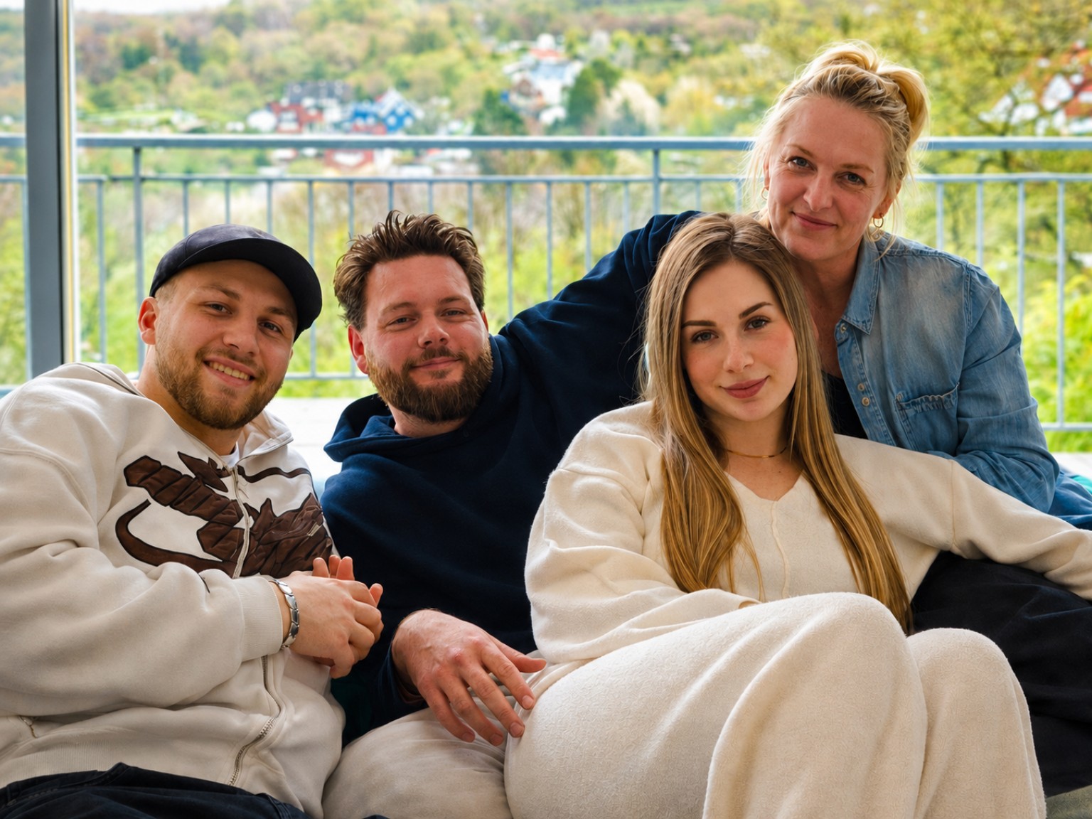 Nicole mit ihren Kindern